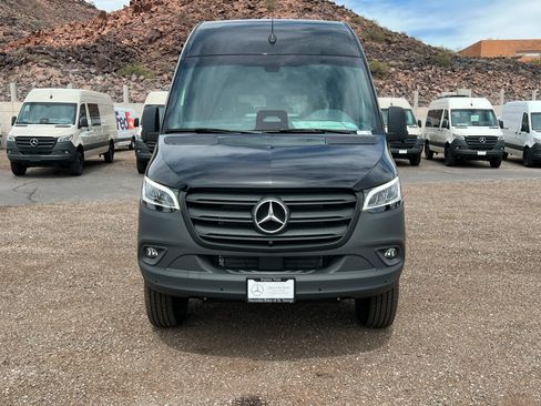 New 2026 Mercedes-Benz Sprinter 2500 image 8
