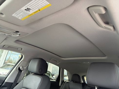 Used 2019 Audi e-tron Premium Plus image 38