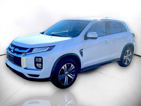 Used 2020 Mitsubishi Outlander Sport ES image 2