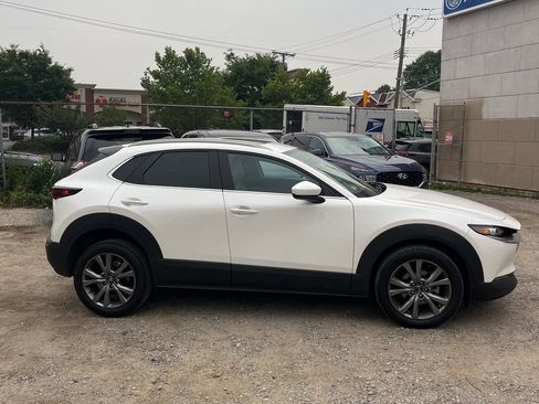 Used 2024 MAZDA CX-30 AWD 2.5 S w/ Preferred Package image 3