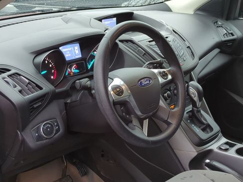 Used 2015 Ford Escape SE image 12
