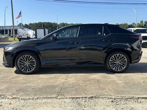 Used 2023 Lexus RZ 450e Premium w/ Accessory Package (2T) AWD/4WD image 9