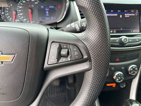 Used 2020 Chevrolet Trax LS w/ Tint and Cruise Package image 30
