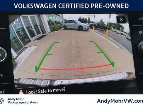 Used 2023 Volkswagen Taos SE w/ Panoramic Sunroof Package AWD/4WD image 39