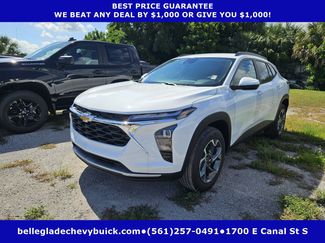 New 2025 Chevrolet Trax LT w/ Driver Confidence Package image 1