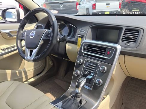 Used 2014 Volvo S60 T5 FWD image 7