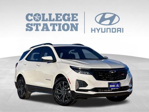 Used 2024 Chevrolet Equinox RS w/ RS Leather Package image 3