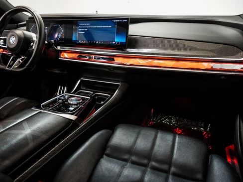 Used 2023 BMW 760i xDrive 760i xDrive w/ Executive Package image 16