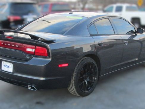 Used 2014 Dodge Charger R/T w/ Wheels & Tunes Group image 6