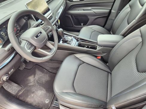New 2026 Jeep Compass Latitude AWD/4WD image 9