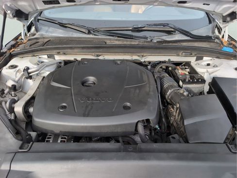 Used 2018 Volvo S90 T6 Momentum w/ Convenience Package AWD/4WD image 13