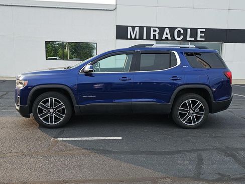 Used 2023 GMC Acadia SLT w/ Preferred Package AWD/4WD image 8