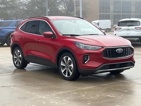 Certified 2023 Ford Escape Platinum image 7