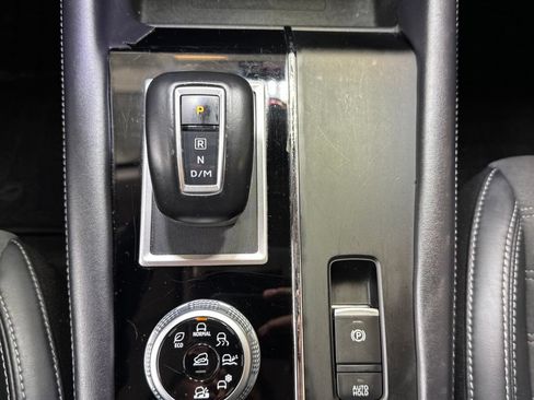 Used 2024 Mitsubishi Outlander SE AWD/4WD image 33