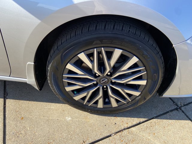 Used 2023 Nissan Altima 2.5 SV AWD/4WD image 32