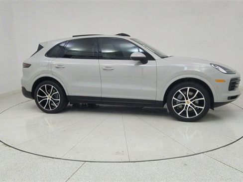 Used 2022 Porsche Cayenne image 62