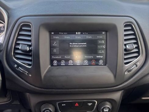 Used 2020 Jeep Compass Latitude w/ Cold Weather Group AWD/4WD image 15