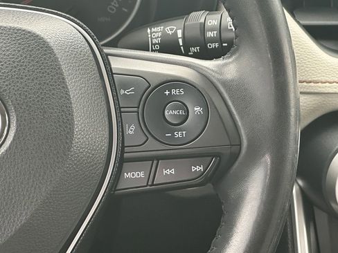 Used 2019 Toyota RAV4 XLE Premium w/ All Weather Liner Package AWD/4WD image 21