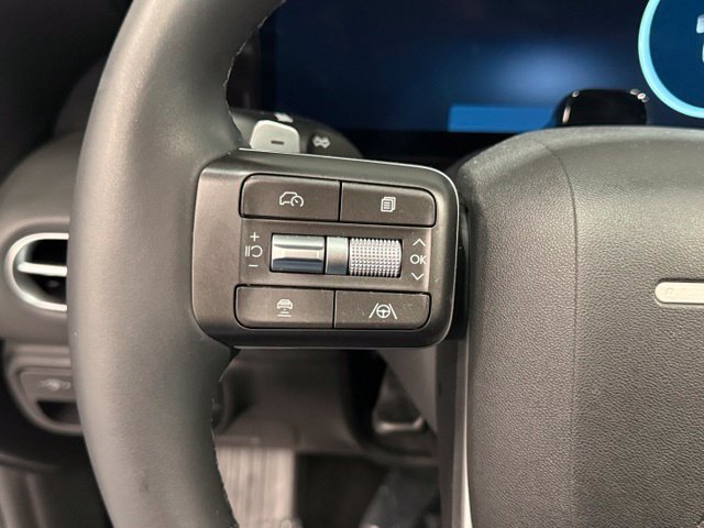 Used 2026 Hyundai Palisade SEL FWD image 14