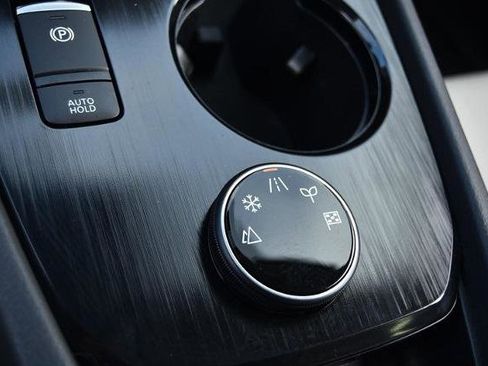 Certified 2024 Nissan Rogue SL image 21