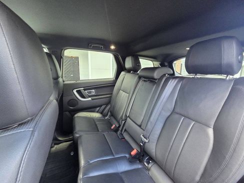 Used 2018 Land Rover Discovery Sport SE AWD/4WD image 40