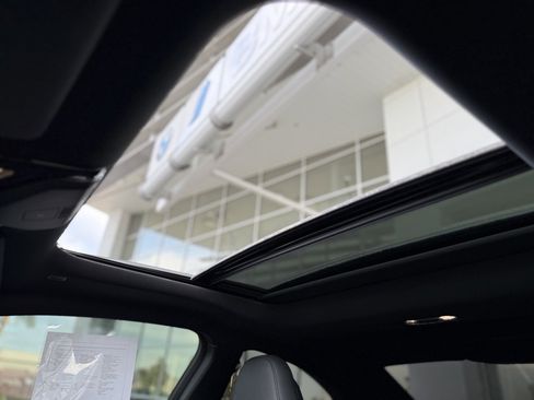 Used 2025 BMW M2 w/ Lighting Package image 12