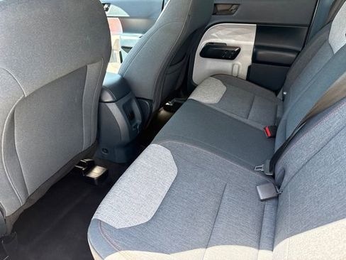 Used 2024 Ford Maverick XLT FWD image 17