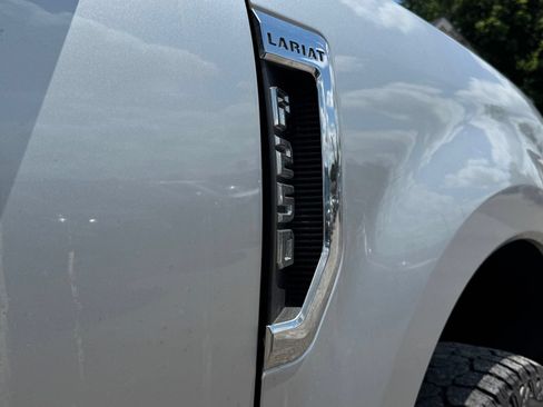 Used 2019 Ford F250 Lariat w/ Chrome Package AWD/4WD image 11