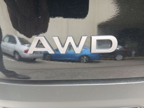 Certified 2025 Nissan Murano SV image 4