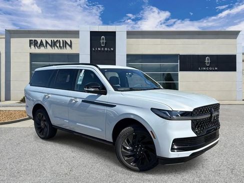 New 2026 Lincoln Navigator Reserve AWD/4WD image 1