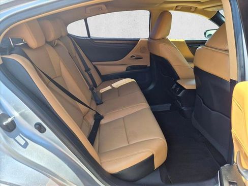 Used 2022 Lexus ES 350 w/ Premium Package FWD image 18