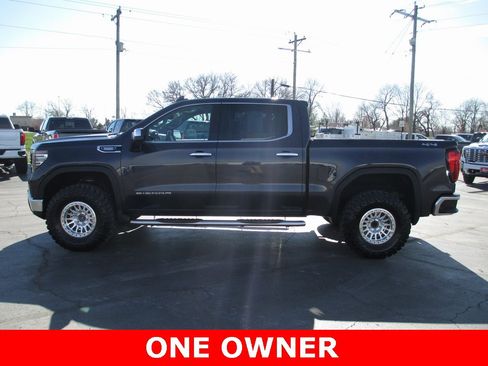 Used 2022 GMC Sierra 1500 SLT image 8