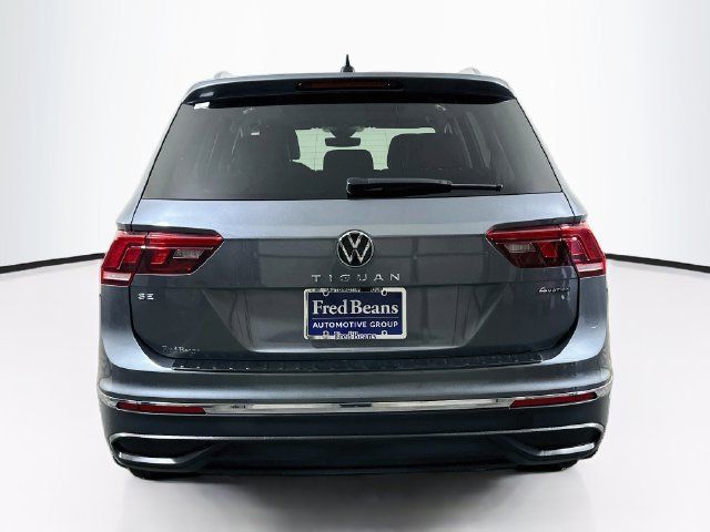 Certified 2024 Volkswagen Tiguan SE AWD/4WD image 7