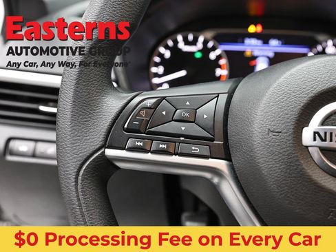 Used 2022 Nissan Altima 2.5 SV FWD image 15