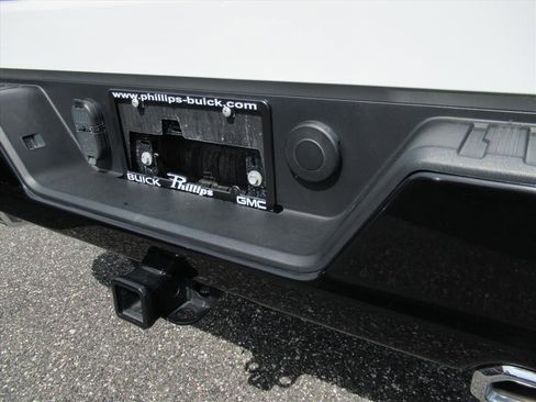 Used 2022 Chevrolet Silverado 1500 Custom Trail Boss AWD/4WD image 27