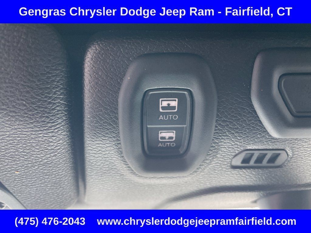Used 2023 Jeep Wrangler Unlimited w/ Sun & Screen Package AWD/4WD image 56