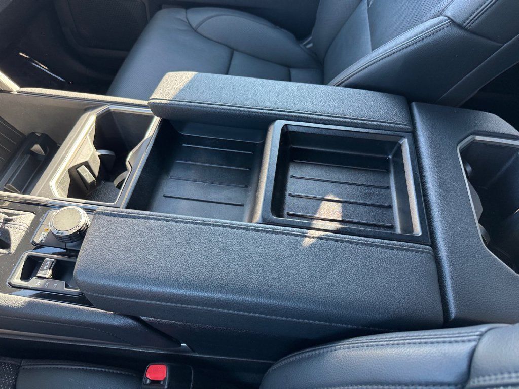 Certified 2025 Toyota Tundra Limited AWD/4WD image 27