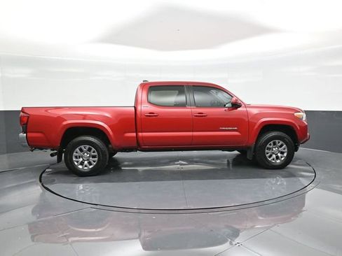Used 2019 Toyota Tacoma SR5 image 25