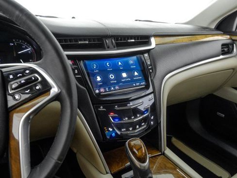 Used 2018 Cadillac XTS Luxury FWD image 23