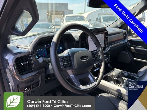 Used 2025 Ford F150 Lariat AWD/4WD image 2