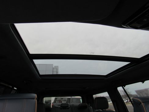 Used 2022 Jeep Grand Wagoneer Series II image 34