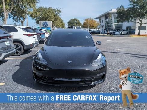 Used 2022 Tesla Model 3 Standard Range Plus image 2