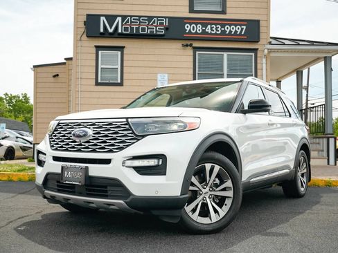 Used 2020 Ford Explorer Platinum w/ Premium Technology Package AWD/4WD image 1