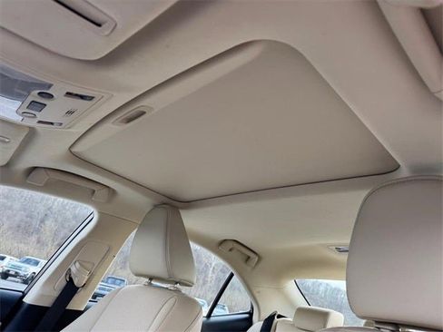 Used 2015 Lexus IS 250 AWD image 16