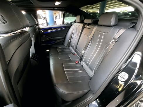 Used 2023 BMW 530i w/ Premium Package image 20