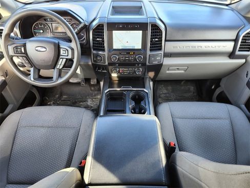 Used 2022 Ford F250 XLT w/ XLT Premium Package image 11