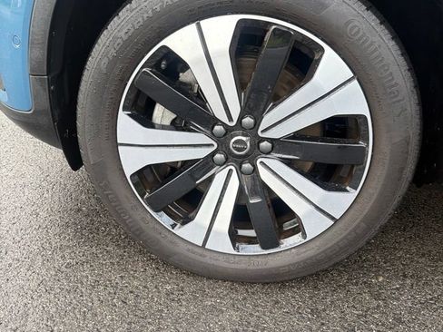 Used 2023 Volvo C40 P8 Recharge Plus AWD/4WD image 4