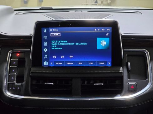 Used 2023 Chevrolet Tahoe Premier AWD/4WD image 28