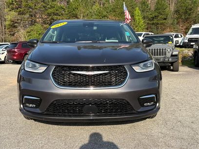 Used 2023 Chrysler Pacifica Touring-L