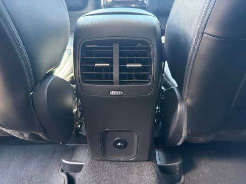 Used 2025 Ford Escape Platinum AWD/4WD image 8